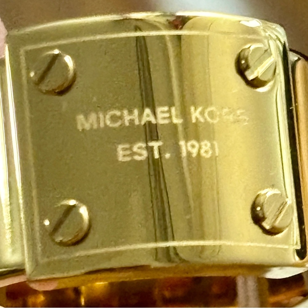Michael Kors Stainless Steel Gold Plaque Size 7 - Picture 7 of 12